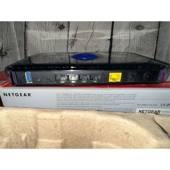 Netgear N600 Wireless Dual Band Router WNDR3400v2 - Picture 5 of 8